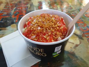 Vegan Spaghetti ice cream creation at Die Eisbande in Hamburg