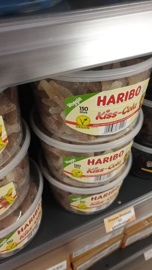 Vegane Colaflaschen at Naschkram Lagerverkauf in Kiel