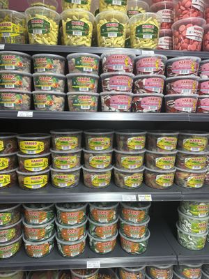   at Naschkram Lagerverkauf in Kiel