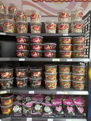   at Naschkram Lagerverkauf in Kiel