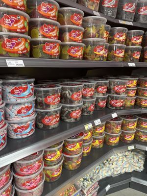   at Naschkram Lagerverkauf in Kiel