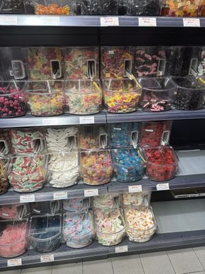   at Naschkram Lagerverkauf in Kiel