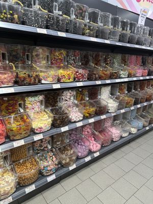   at Naschkram Lagerverkauf in Kiel