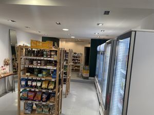 Shopping side  at Food Sentimentale in Bayonne