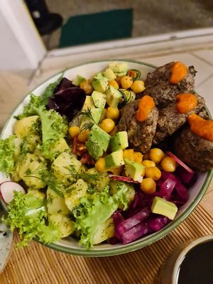 Daily bowl at Lifeboxtr in Kas