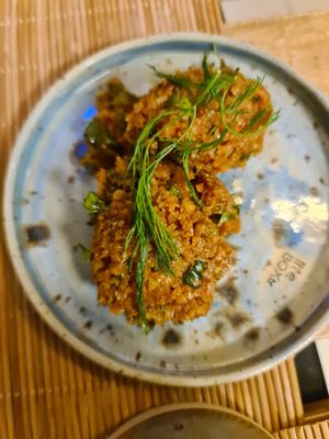 Cauliflower kısır. A non glutinous version of a naturally vegan Turkish recipe at Lifeboxtr in Kas