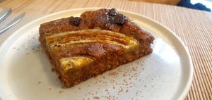 Bananenkuchen at Lifeboxtr in Kas