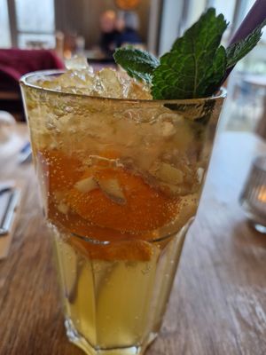 Orangenlimo mit Ingwer at Zum Kapellchen in Wiesbaden