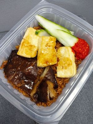 Plant-based Braised Duck Rice at Jaspat 爵斯伯 in North Singapore