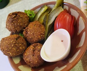 Falafel at Forn Lebnen Cafe in Tashkent