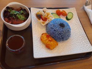 Red yeast vinegar fragrant rice set at Loving Nature Fortunate Coffee Cafe in Central Singapore