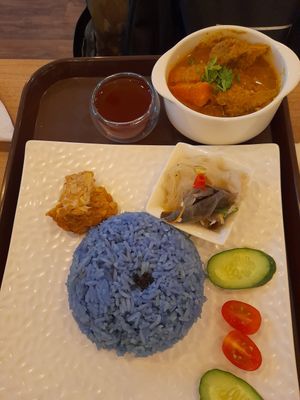 Rendang rice set at Loving Nature Fortunate Coffee Cafe in Central Singapore