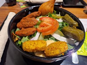 Salad Bowl with different Köfte, falafel and veggies at Veganland in Leverkusen