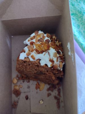 Pastel de espelta y zanahoria at Sama Sama Veggie in Salou