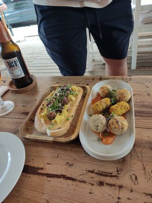 Scrambled eggs on toast & vegan croquetas at Sama Sama Veggie in Salou