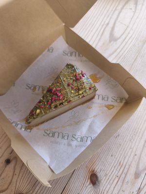 Pastís vegà festuc at Sama Sama Veggie in Salou