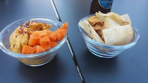 Hummus de alubias at Bibra Real Food in Malaga