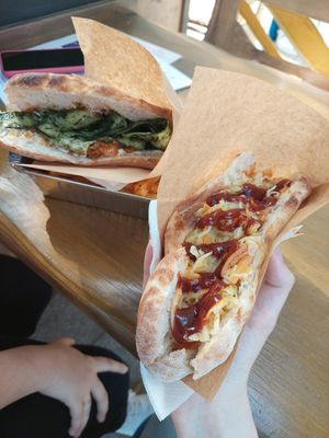 Salmon-like 🥕 & Hot dog 🌭 at Handwich in Thessaloniki