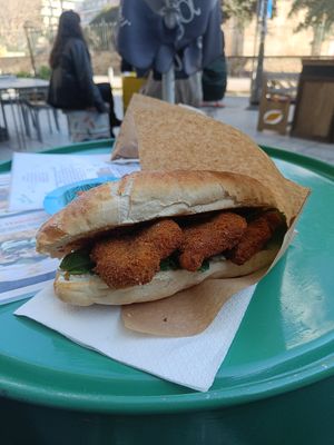 No-chicken handwich at Handwich in Thessaloniki