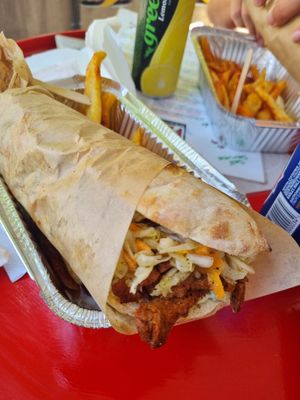  at Handwich in Thessaloniki