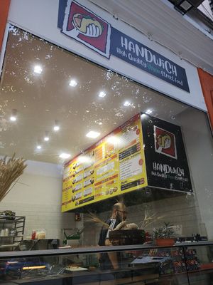  at Handwich in Thessaloniki