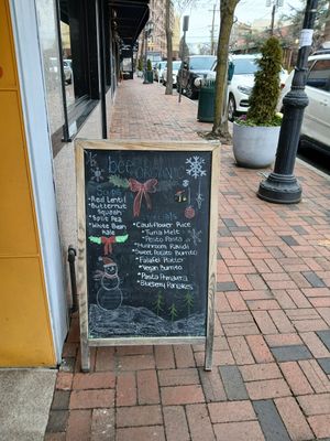  at bee-ORGANIC in Great Neck