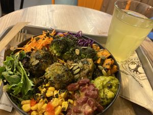 Menu Healthy = Azteque + Limonada  at Copper Branch - Rue de Rennes in Paris