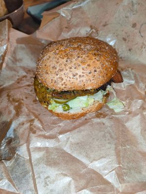 Burger at Copper Branch - Rue de Rennes in Paris