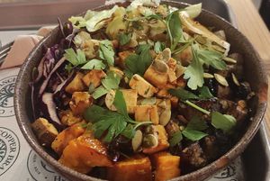 Autumn bowl at Copper Branch - Rue de Rennes in Paris