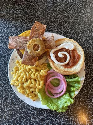 Big kahuna burger (with classic patty, next time I’d try a different patty) I always love bbq and mac together! 9/10  at Spiral Diner & Bakery in Fort Worth