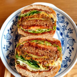 signature burger at Vegan Table in October 10월의 비건테이블 in Gyeonggi-do