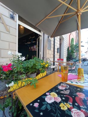 🌺 at Amasia in Pietrasanta