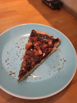 Tarte poire chocolat / Pear Chocolate pie at Les Amants du Marche in Pau