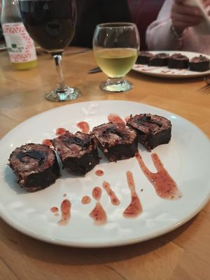 Petits roulés at Les Amants du Marche in Pau