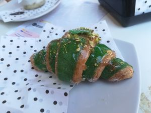 Cornetto al Pistacchio at Leopoldo Cafebar in Naples