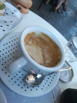 Cappuccino di Soia at Leopoldo Cafebar in Naples