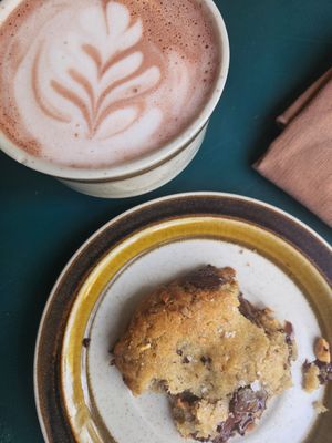  at Café des Habitudes in Montreal