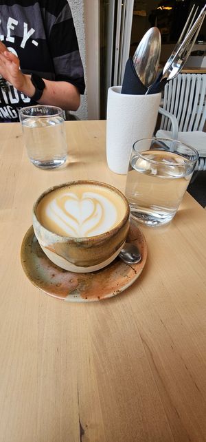 Oat cappuccino at Br00m44 in Zagreb