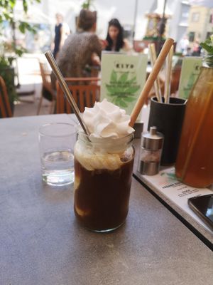 Vegan ice coffee at KLYO - Alte Münze in Graz