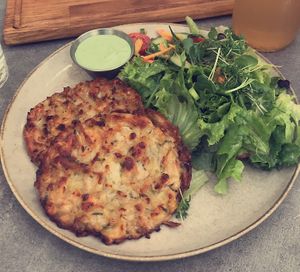 potato-cauliflower-fritters with basil mayo  at KLYO - Alte Münze in Graz