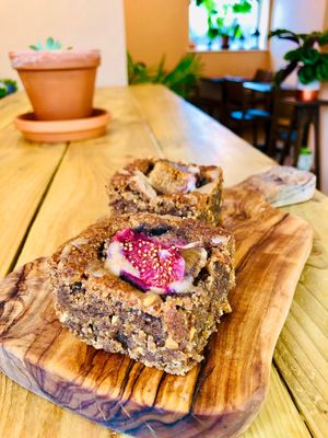 Peanut Butter + Fig Blondie!

They Taste As Good As They Look!! 

Refined Sugar & Gluten Free!

All Our Dishes Are 100% Plant-Based and Created With Love & Health in Heart &  at Nourish Plant Kitchen in Harrogate