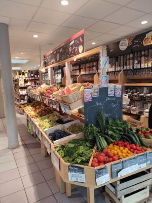 Fresh veggies at Biocoop in Auray