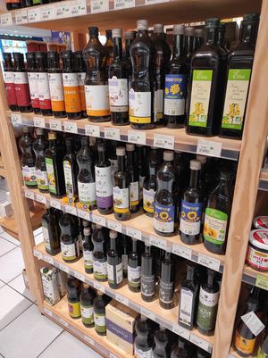 Oils at Biocoop in Auray