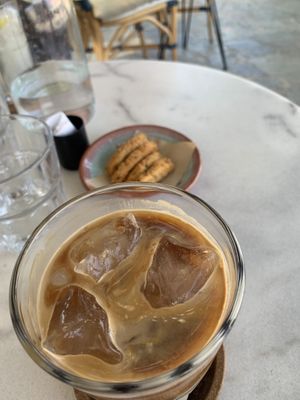 Coconut ice latte with vegan biscuits   at Lovemade in Kos