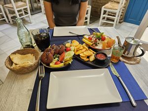 Bread, falafel, fried potatoes, vegetarian foul tahine and Moroccan tea. at Restaurante Damasco in Cordoba