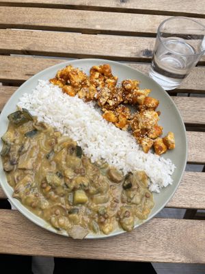 Vegan curry with teriyaki tofu  at Tataoim in Lisbon