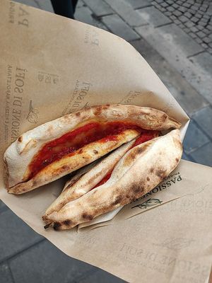 Marinara at Passione di Sofì in Naples