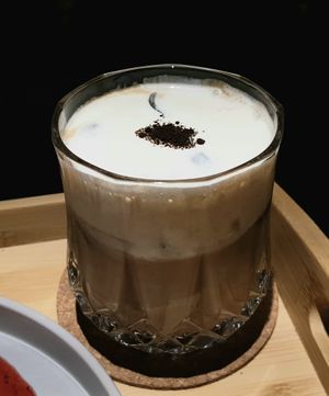 Oatly vanilla flat at Coffee Doga Heritage - Ehwa branch 커피도가 헤리티지 이화점 in Seoul