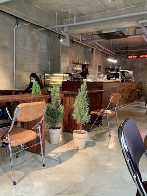   at Coffee Doga Heritage - Ehwa branch 커피도가 헤리티지 이화점 in Seoul