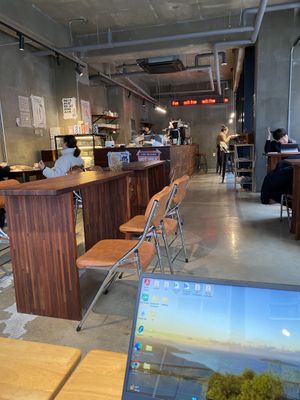 Inside   at Coffee Doga Heritage - Ehwa branch 커피도가 헤리티지 이화점 in Seoul